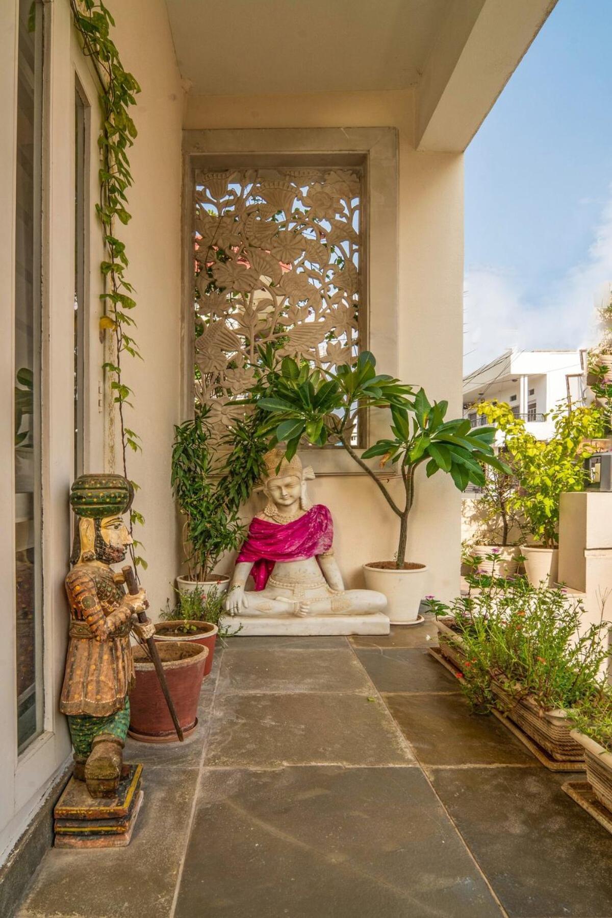 Santosh Villa - The House Of Antiques And Art Udaipur Exterior foto