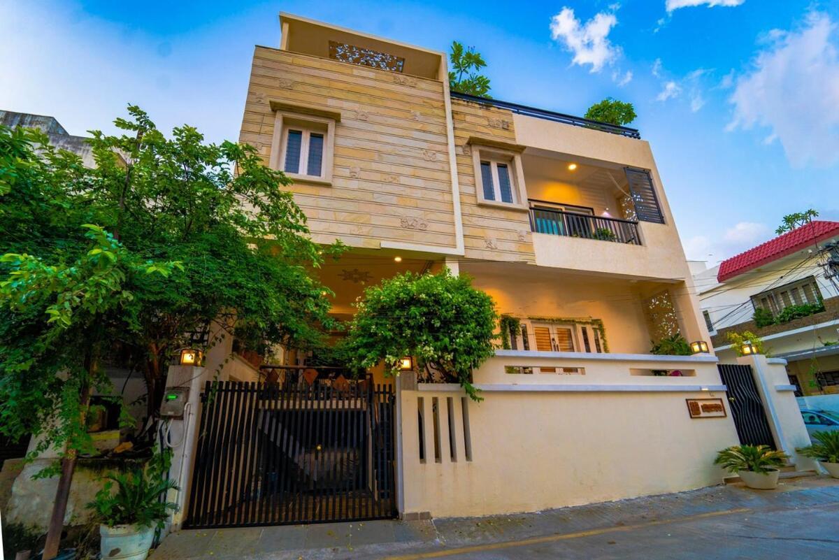 Santosh Villa - The House Of Antiques And Art Udaipur Exterior foto